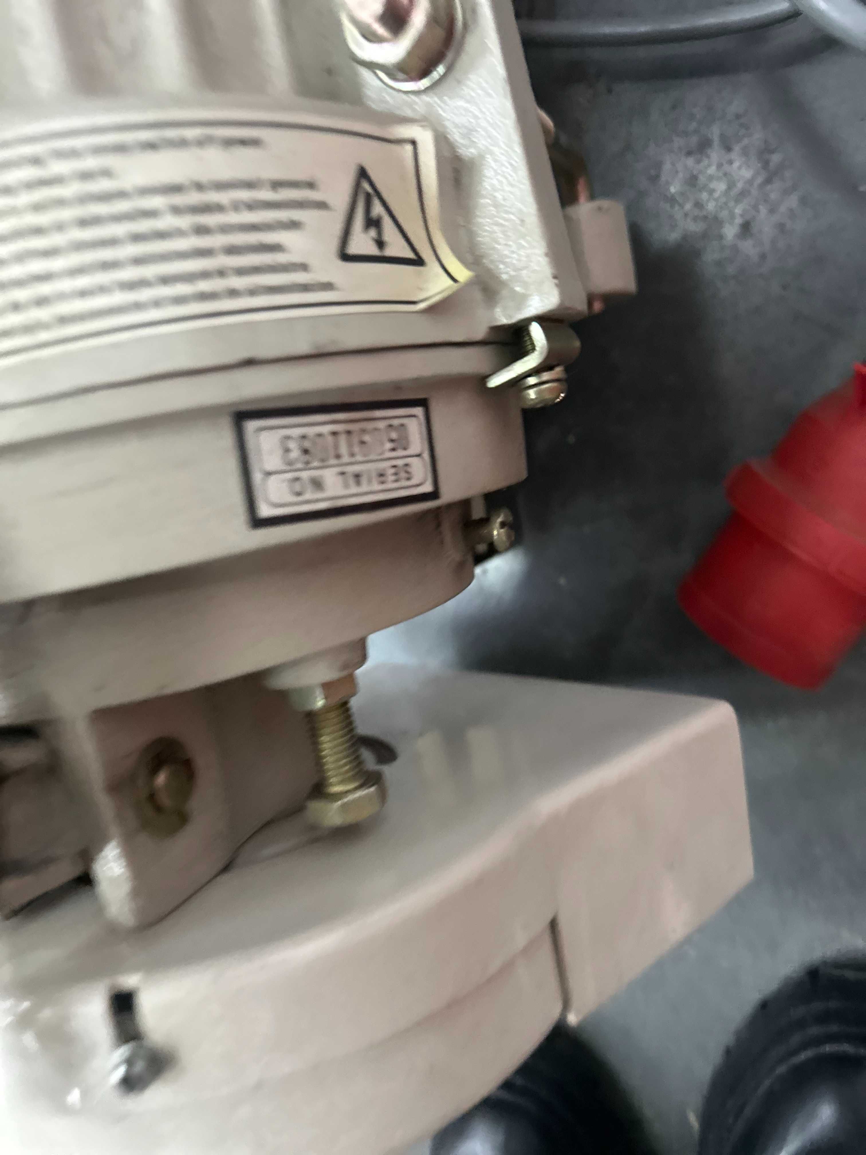 Silnik sprzęgłowy WG AOL12H 370W2P