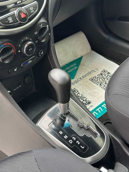 Продам Hyundai Accent 2012 рік можлива розстрочка,кредит,обмін!