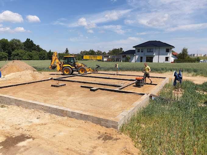 Usługi Koparko Ładowarka Koparka Roboty Ziemne Wykopy Transport 20 TON