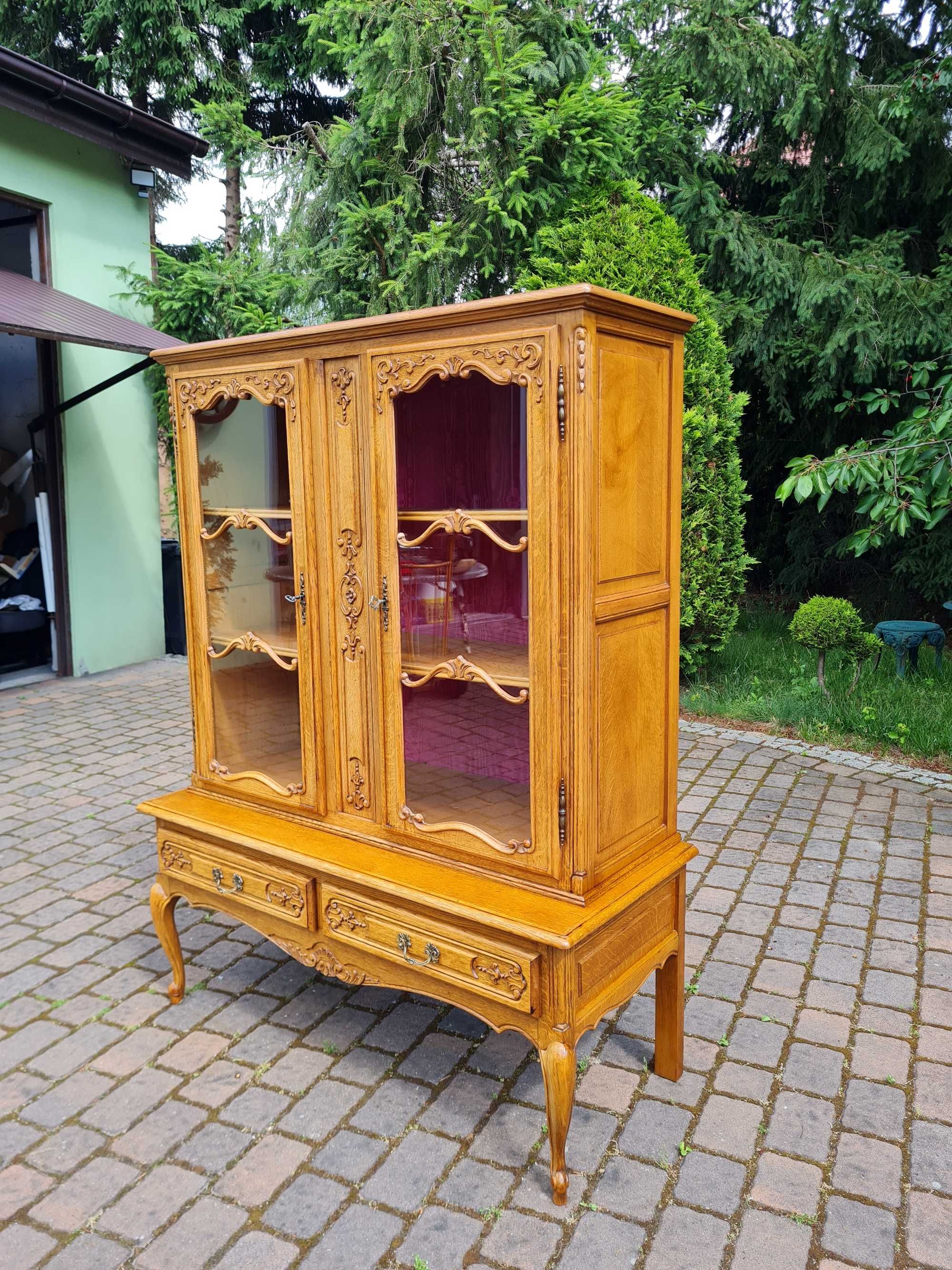 Ludwikowska Witryna Biblioteka biblioteczka