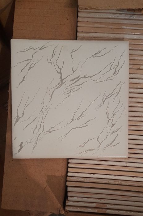 Керамічна облицювальна плитка15х15см. Нова