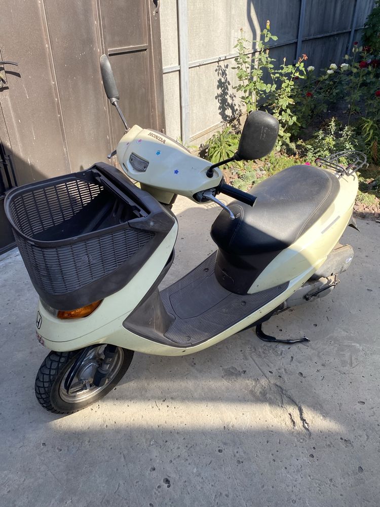 Продам скутер Honda AF62