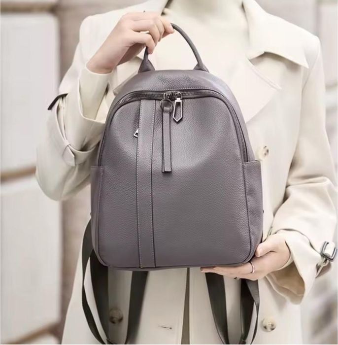 Стильний жіночий шкіряний рюкзак
