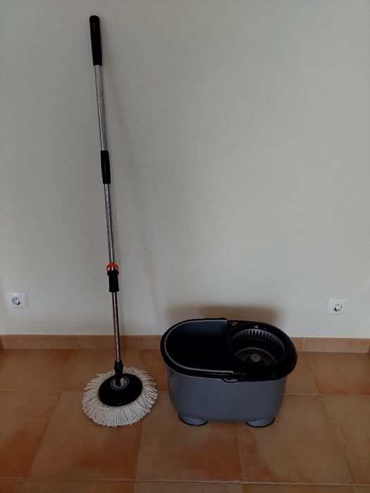 Balde e esfregona rotativo