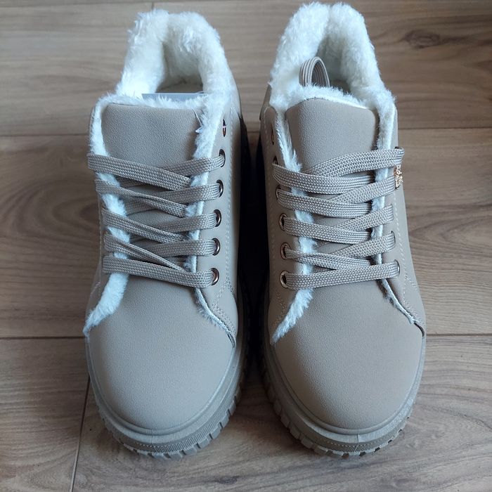 Adidasy damskie ocieplane futerkiem nowe 37-40