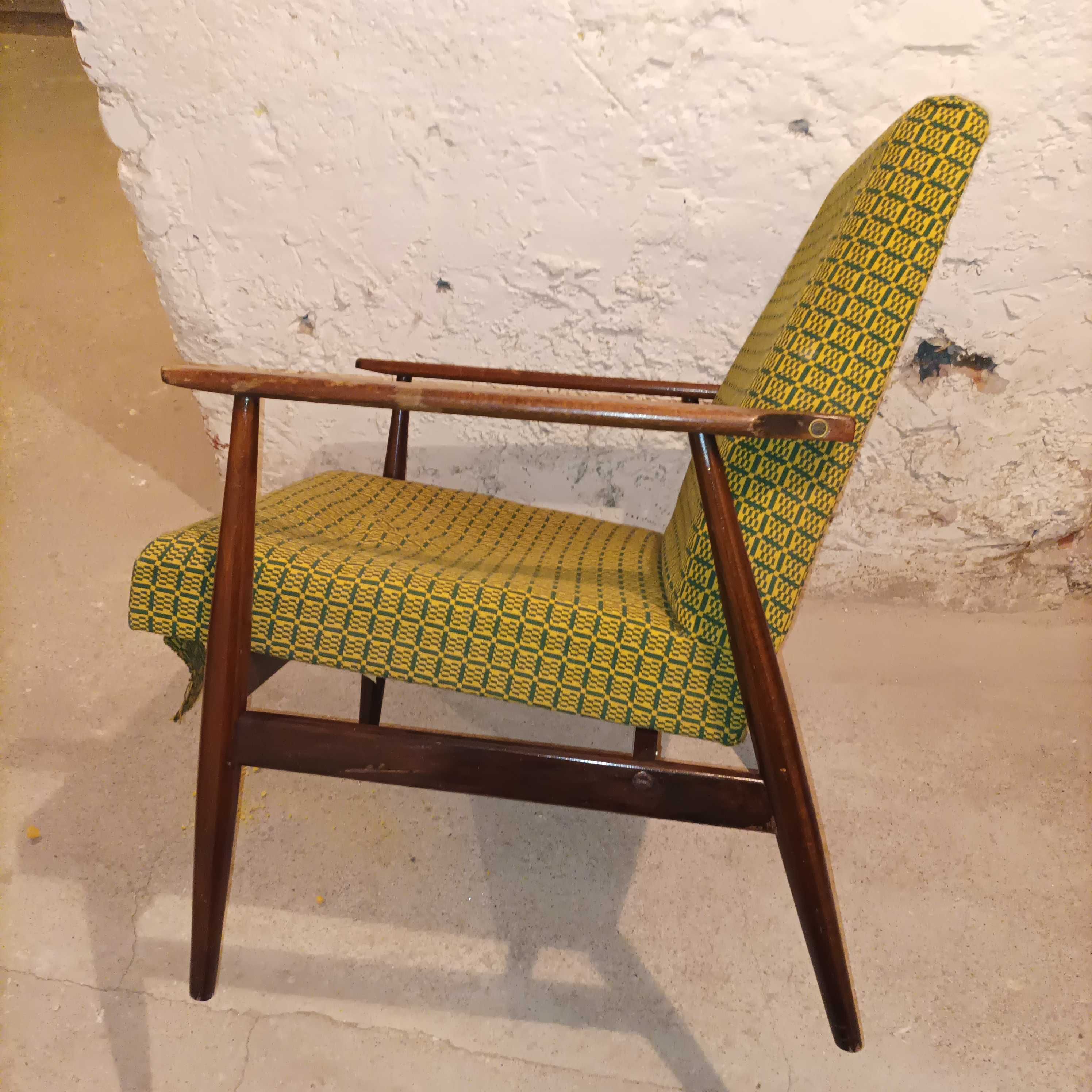 Fotele tapicerowane m-300 -190-A  "lisek" z lat 60- tych