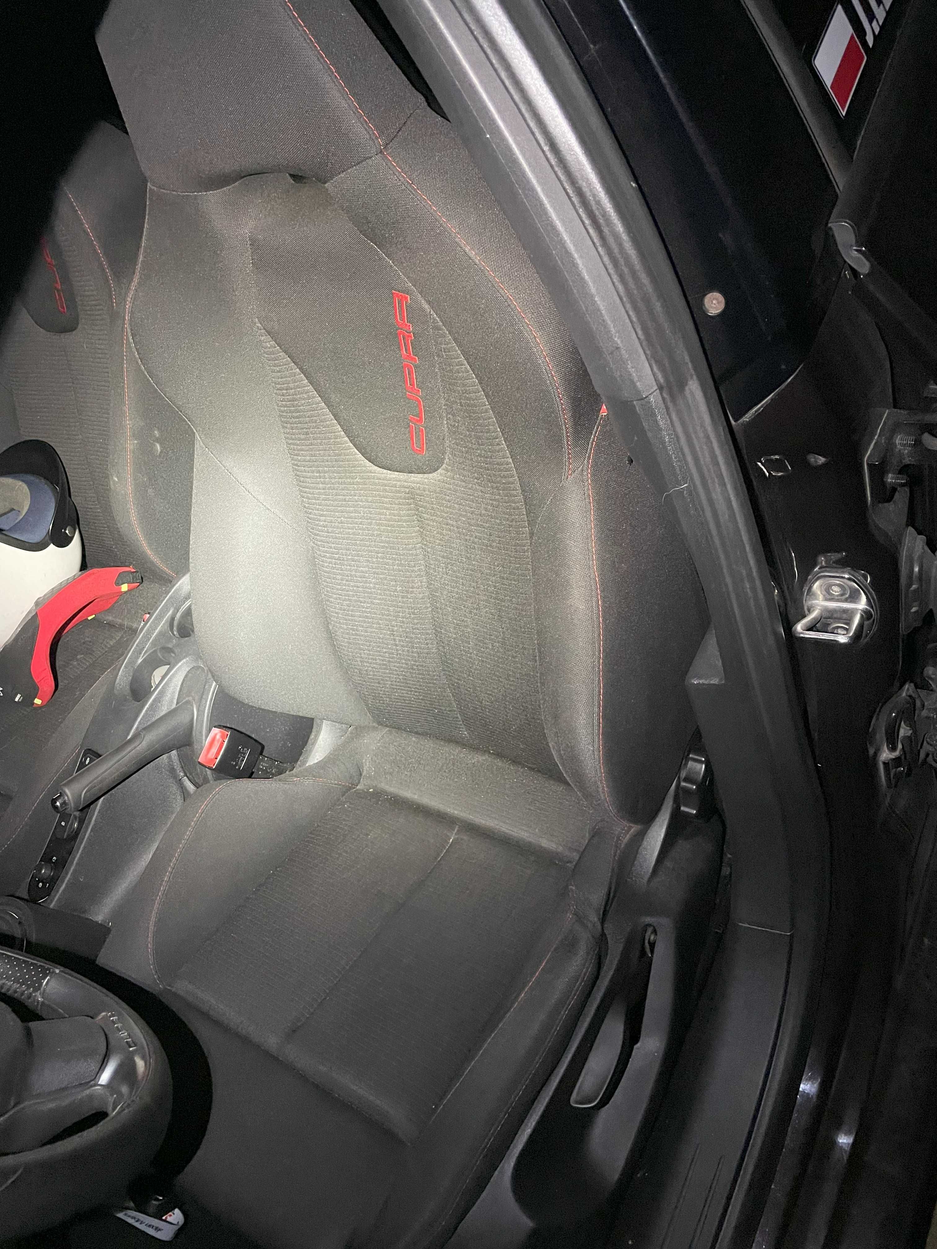 Fotele kubełki Seat Leon 2 Cupra