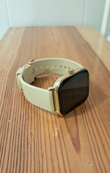 Smartwatch Amazfit GTS bege e rose gold