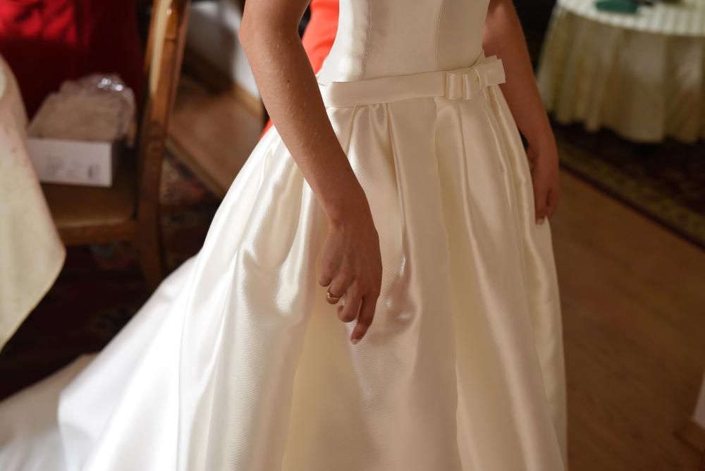 Suknia ślubna Pronovias Barcaza rozm. 34/36 orginalna