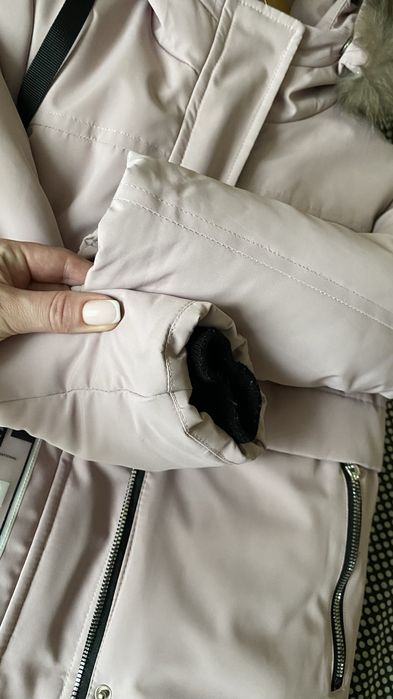 Зимовий плащ в ідеальному стані 122 см