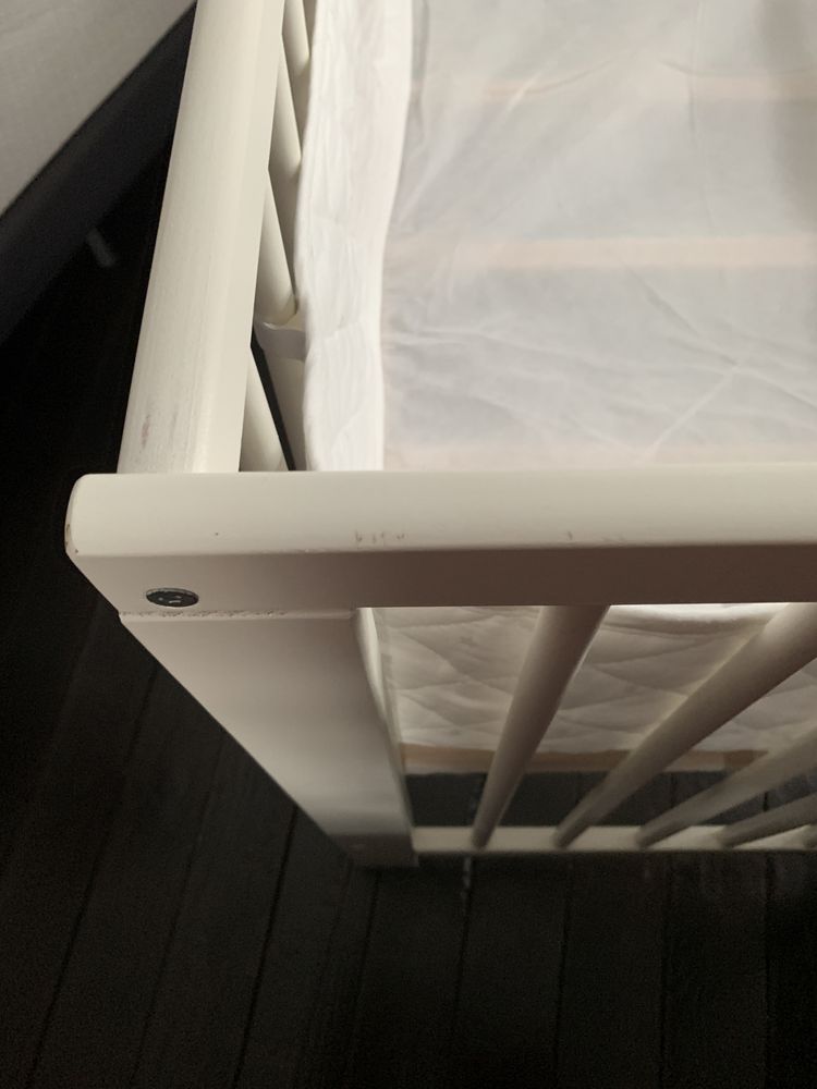 Berço ikea gulliver + contorno de berço+ oferta espreguicadeira com vibração