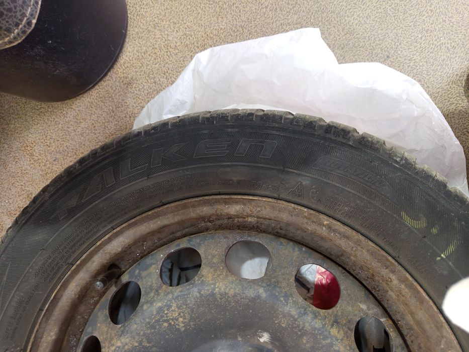 Продам діски з резиною.