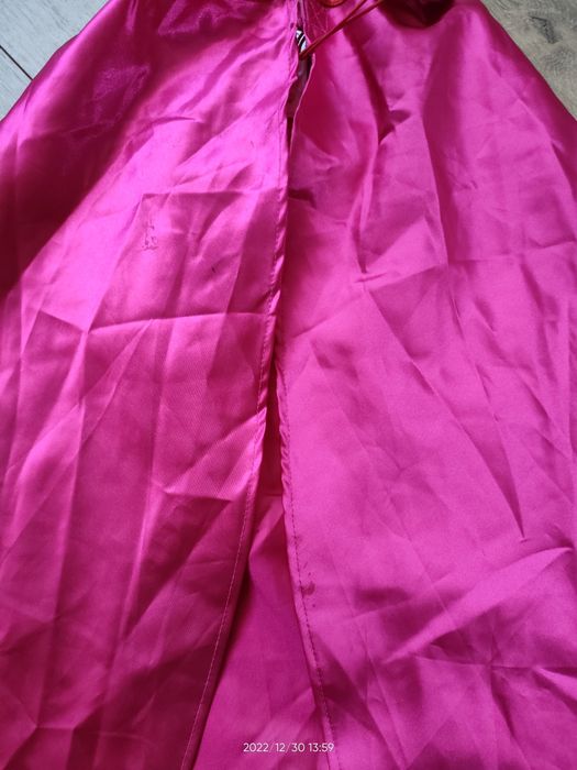 Pelerynka super bohaterki z maską H&M