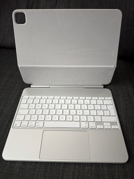 Jak nowa Klawiatura Apple Magic Keyboard biała do iPada Pro 13