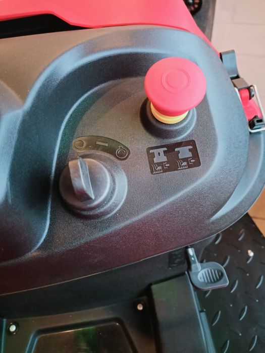 Nowy Traktor kosiarka HECHT