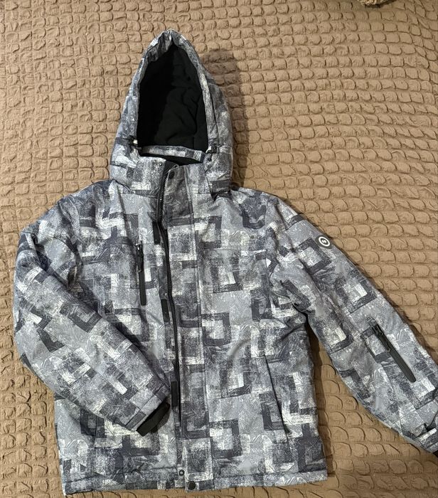 Зимова куртка на хлопчика