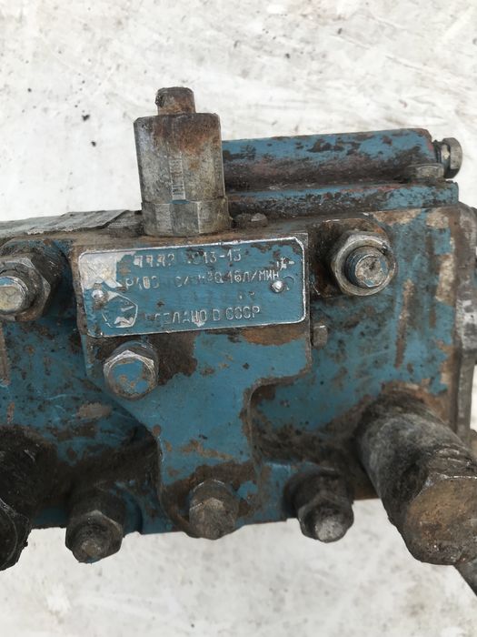 Гідропідсилювач дт-75(сервомеханізм зчеплення)