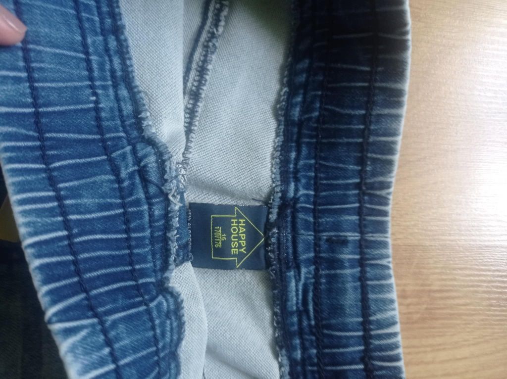 Spodenki jeansowe