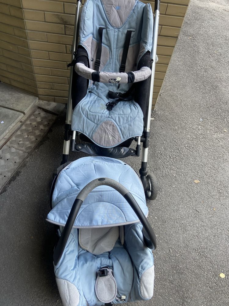 Carrinho de bebe como novo com ovo