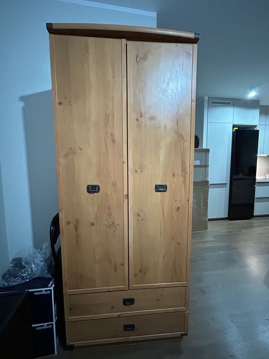 Sprzedam szafę z dwiema szufladami