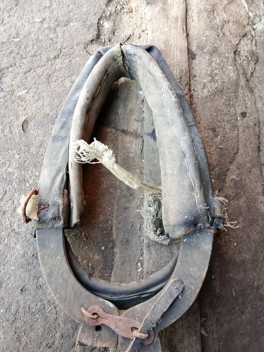 Хомут для коня..