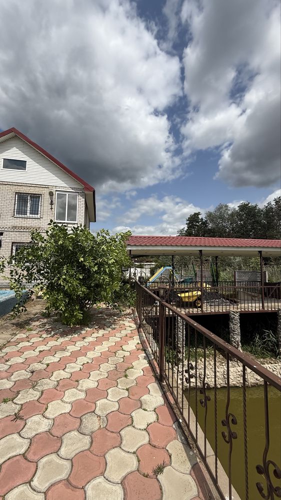 Срочно продам 2х эт дачу ст Звезда Орловщина