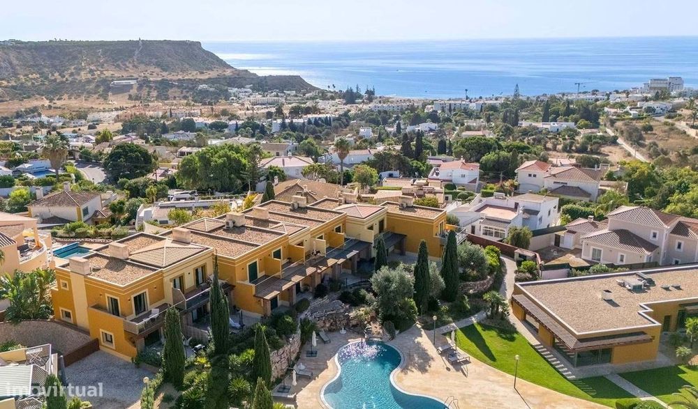 Moderna Moradia Em Banda Com 1 Quarto, Unidade Final, Com Vista Mar Na