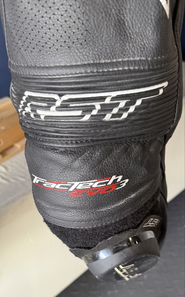 Stroj motocyklowy RST TrackTech Evo 3 komplet