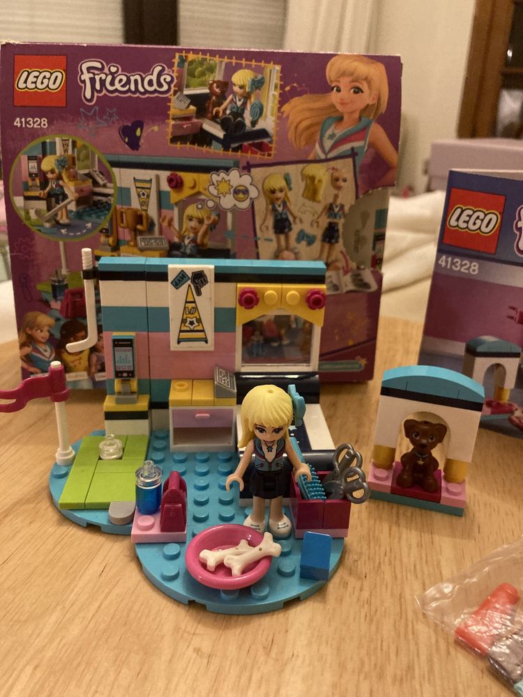 LEGO Friends: Stephanie's Bedroom