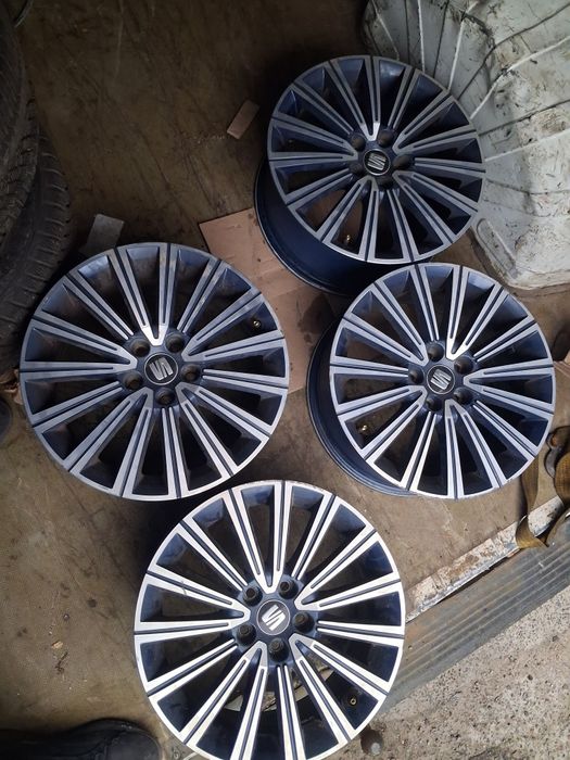 Диски колёсные Seat R16 5.100 в отличном состоянии