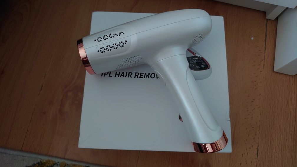 Sprzedam nowy depilator laserowy