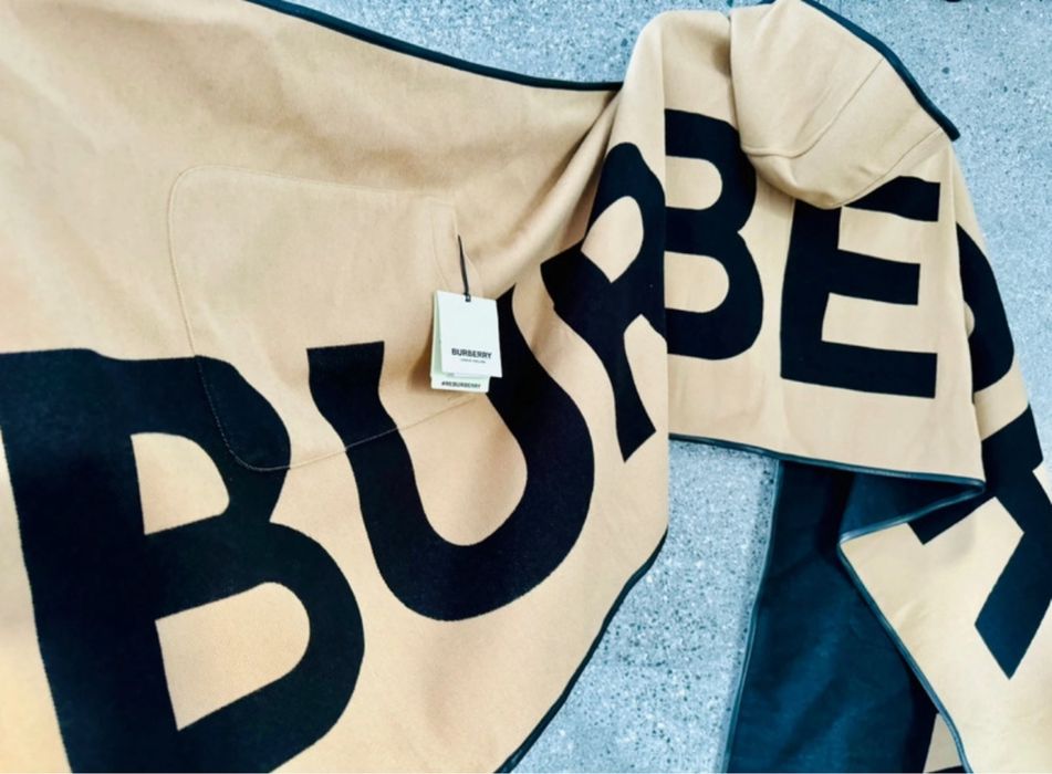 Burberry - ponczo