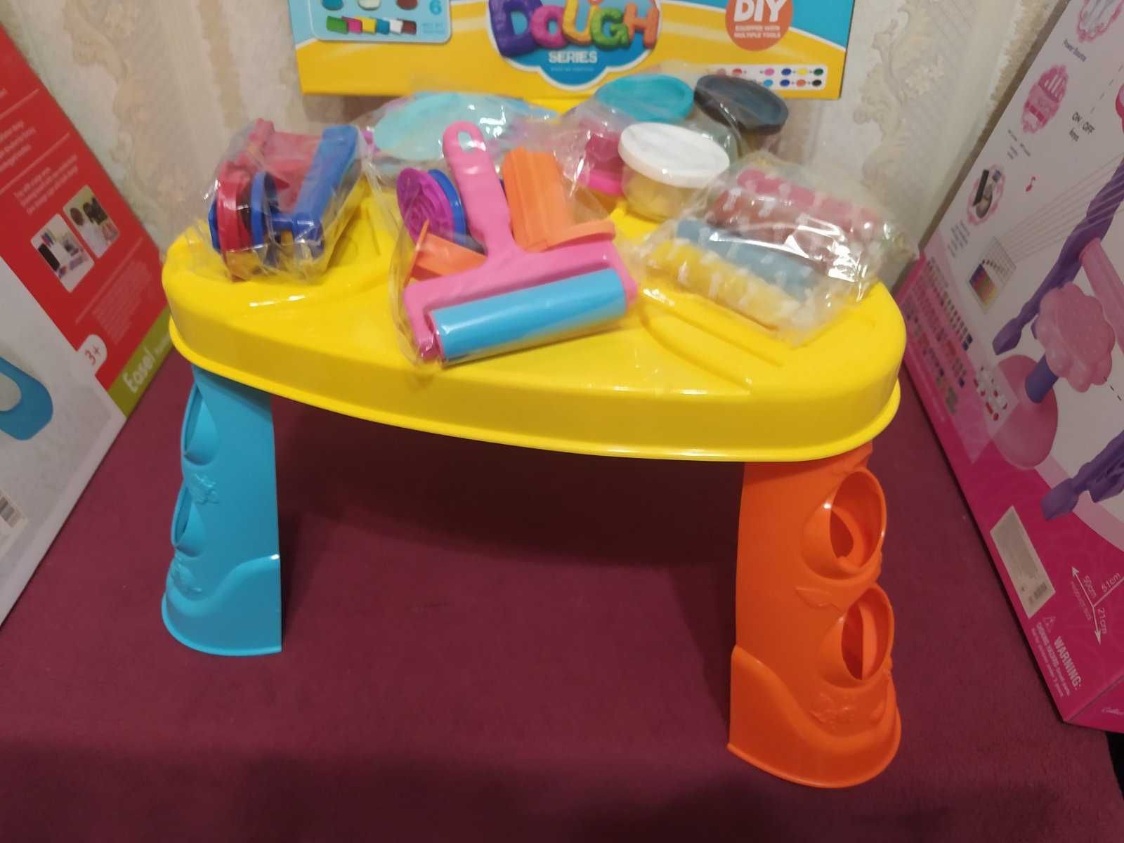 Ігровий набір Столик Дитячий пластилін 6 баночок з кришками формочки