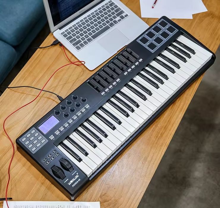 Midi клавіатура. АранжувальникWORLDE PANDA 49 синтезатор