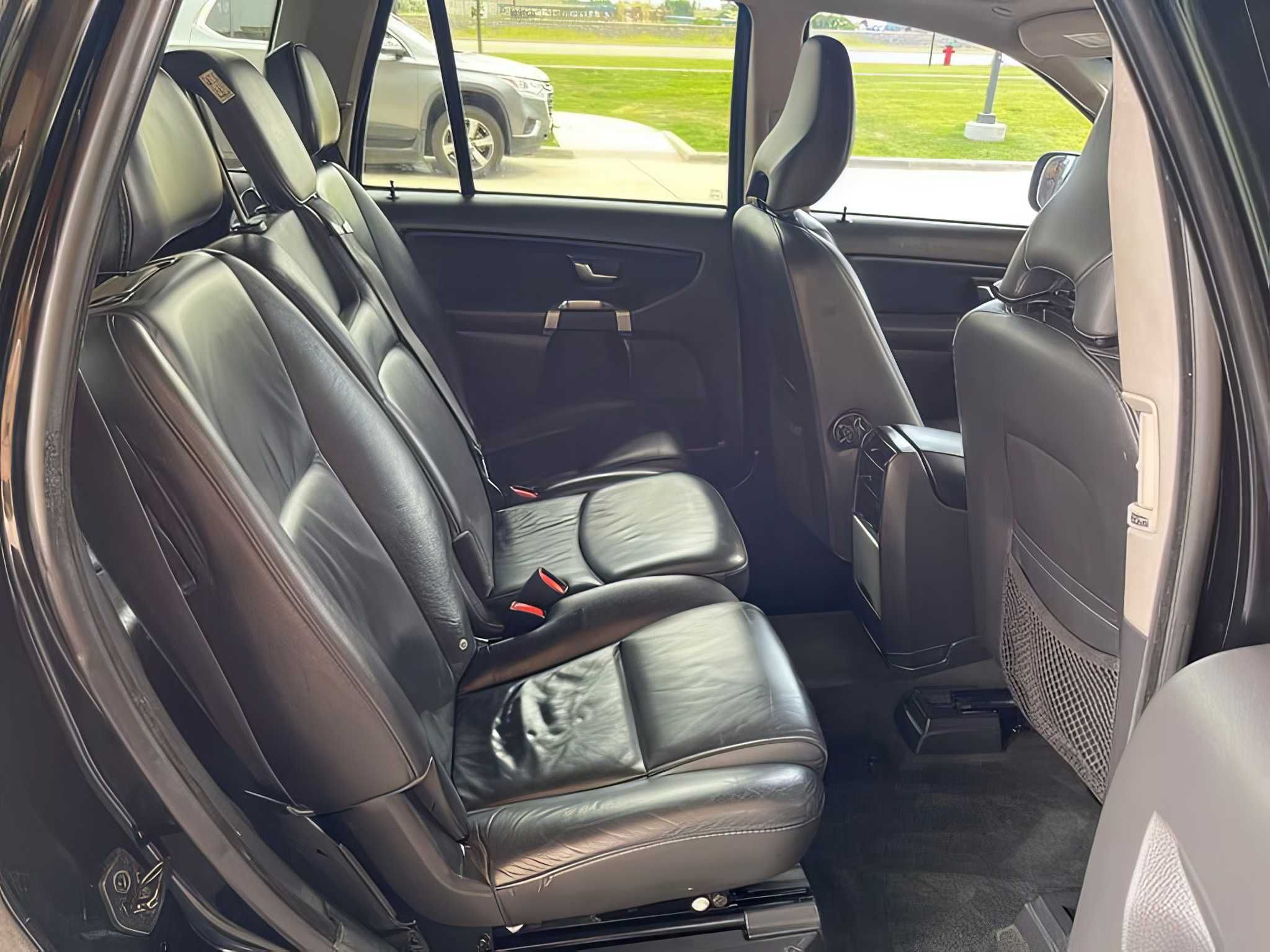 2014 Volvo    XC90