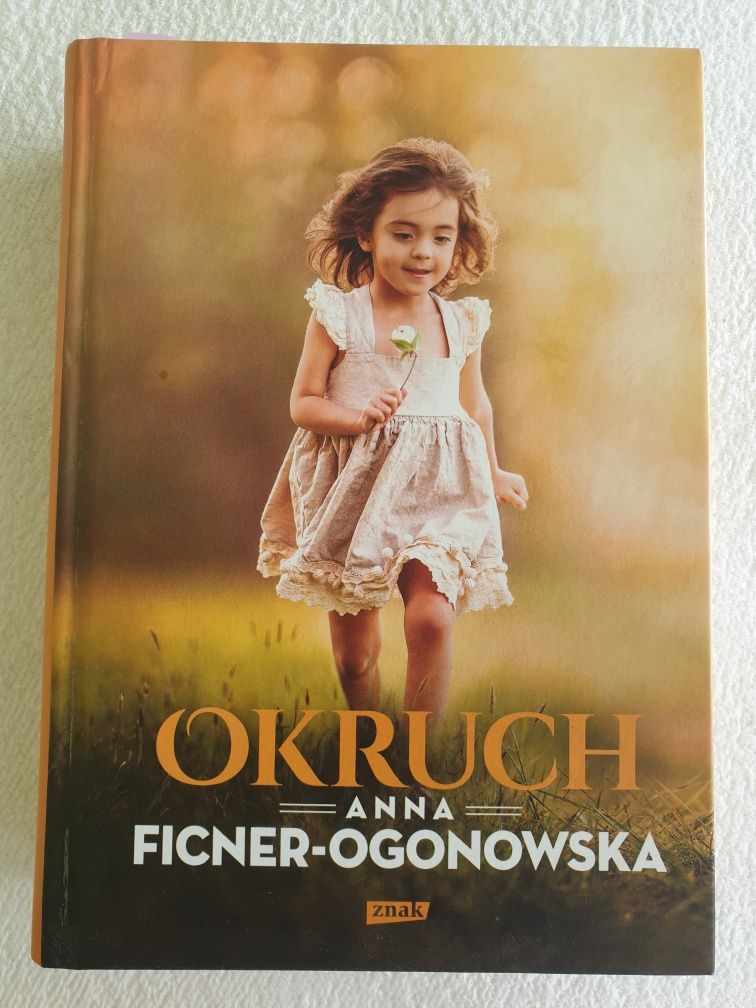 Książką OKRUCH , Anna ficner ogonowska