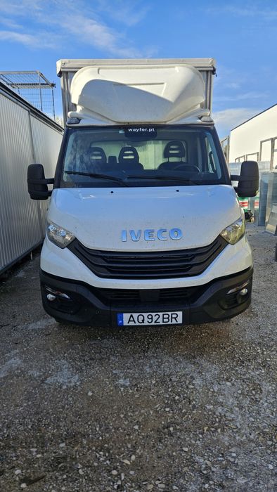 Carrinha comercial 35c18