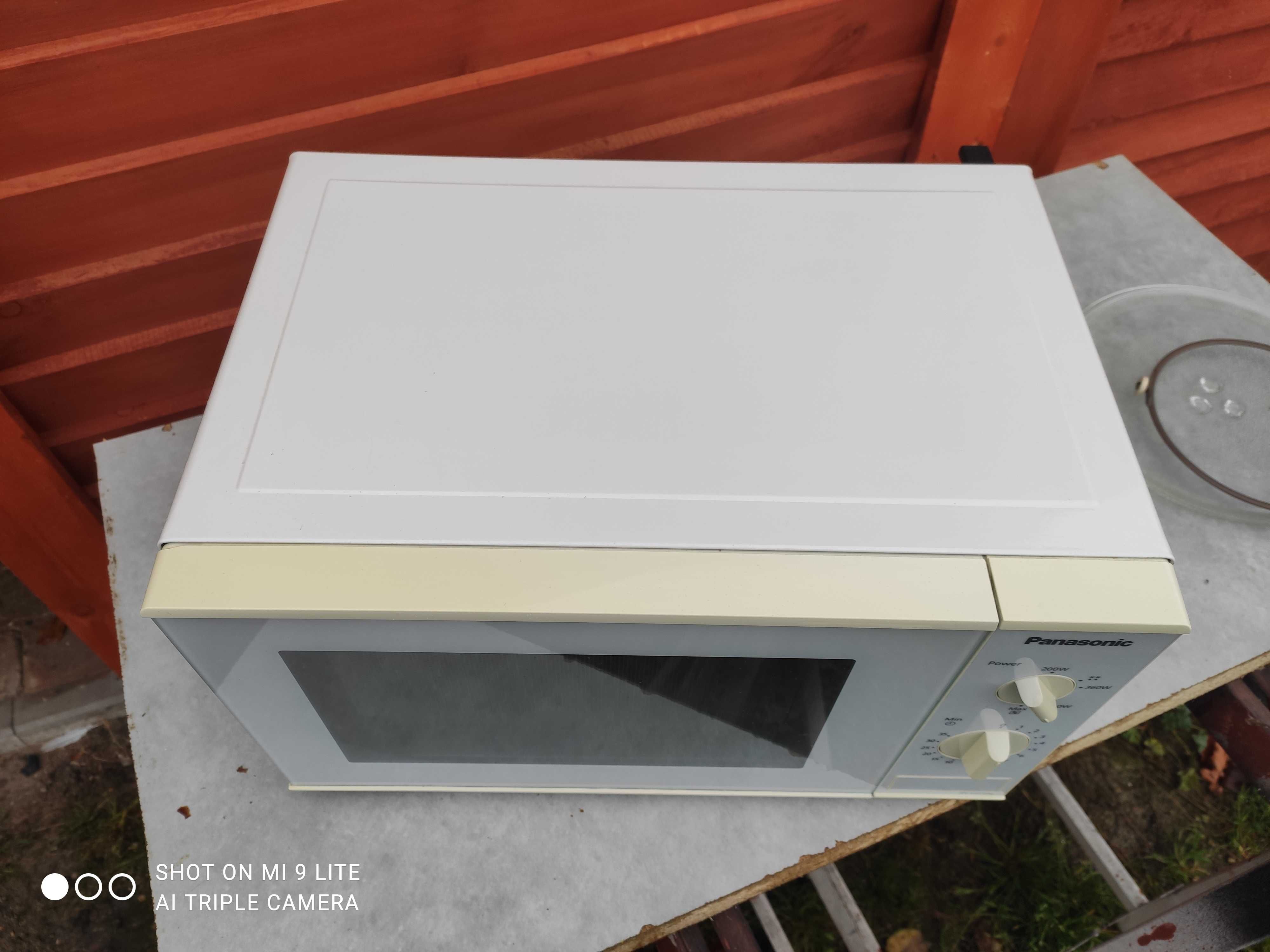 Mikrofala Panasonic 1250w