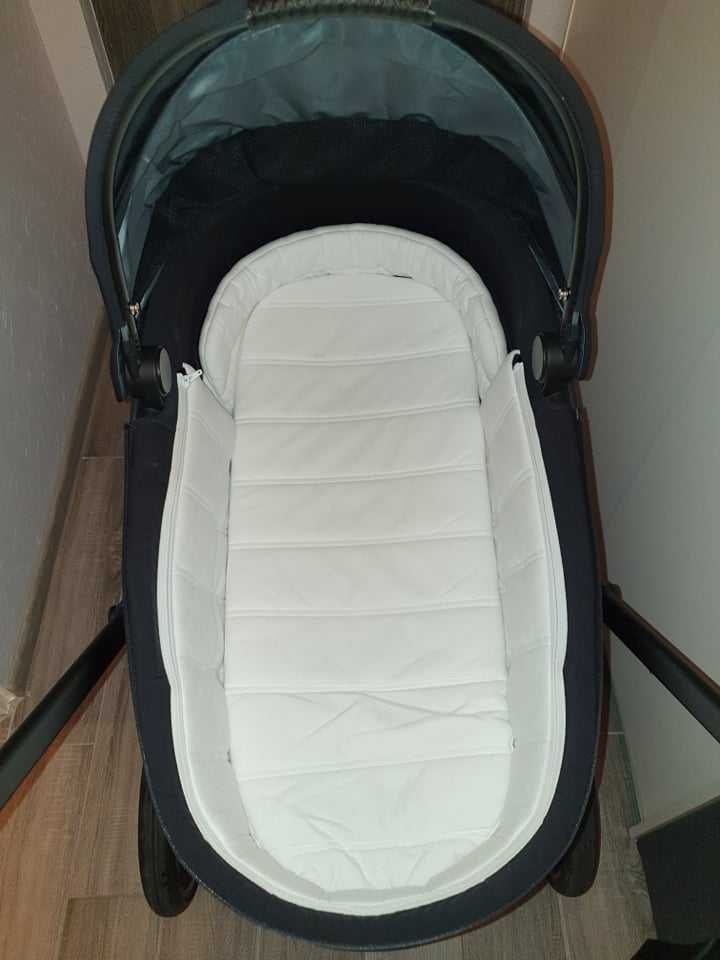 Zestaw Cybex Priam 2.0 2w1 i foteliki z bazą