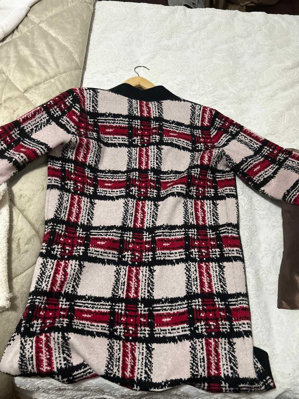 Casaco de Malha Parfois - Estampa Xadrez Vermelho & Preto