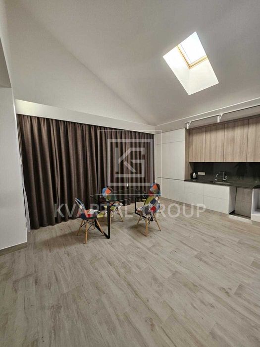 Одноповерховий будинок в сучасному стила з ремонтом. Микуличі