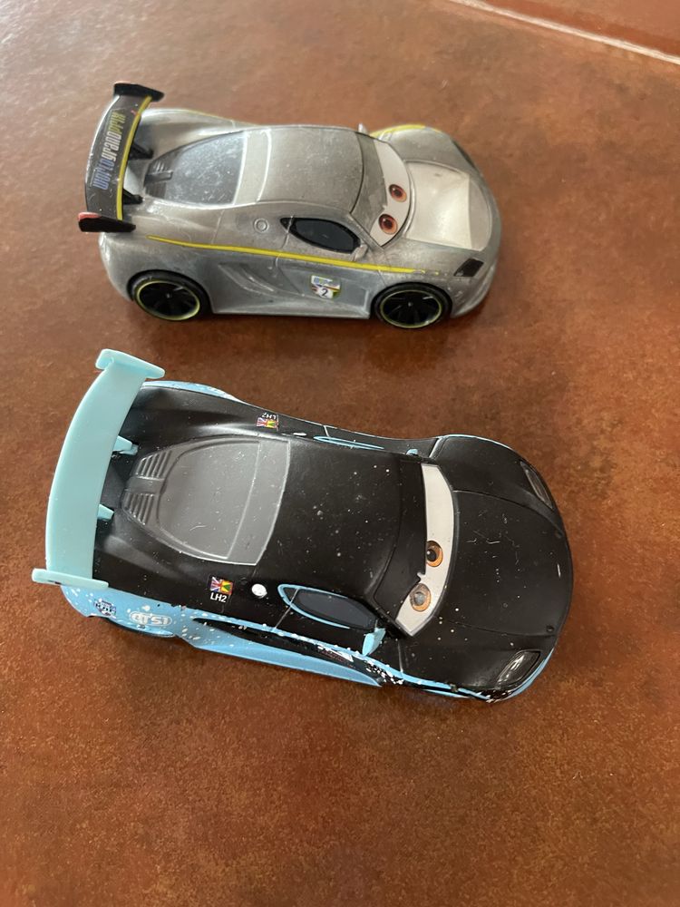 Carros de brincar - Disney