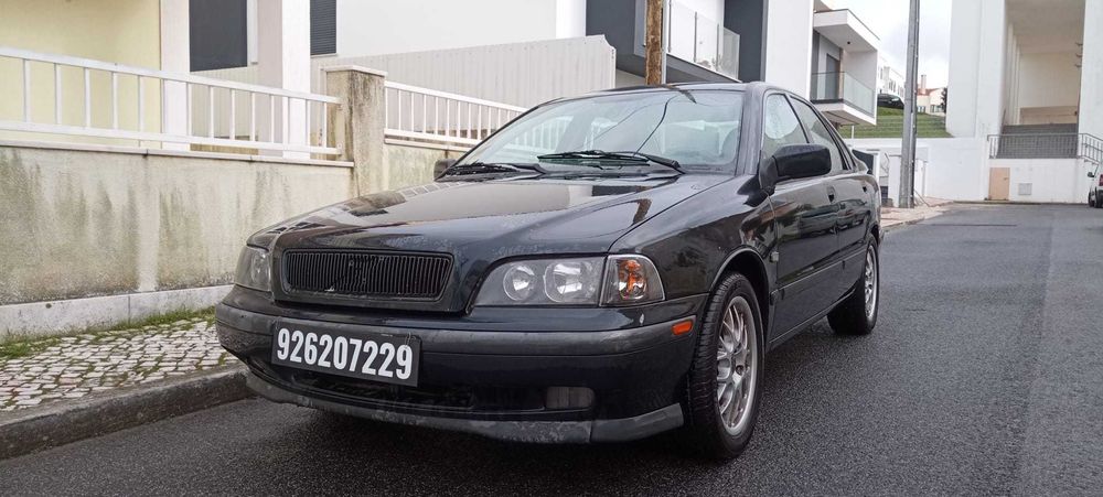 Volvo S40 T4 turbo (200cv) 97 a gpl e com ar condicionado