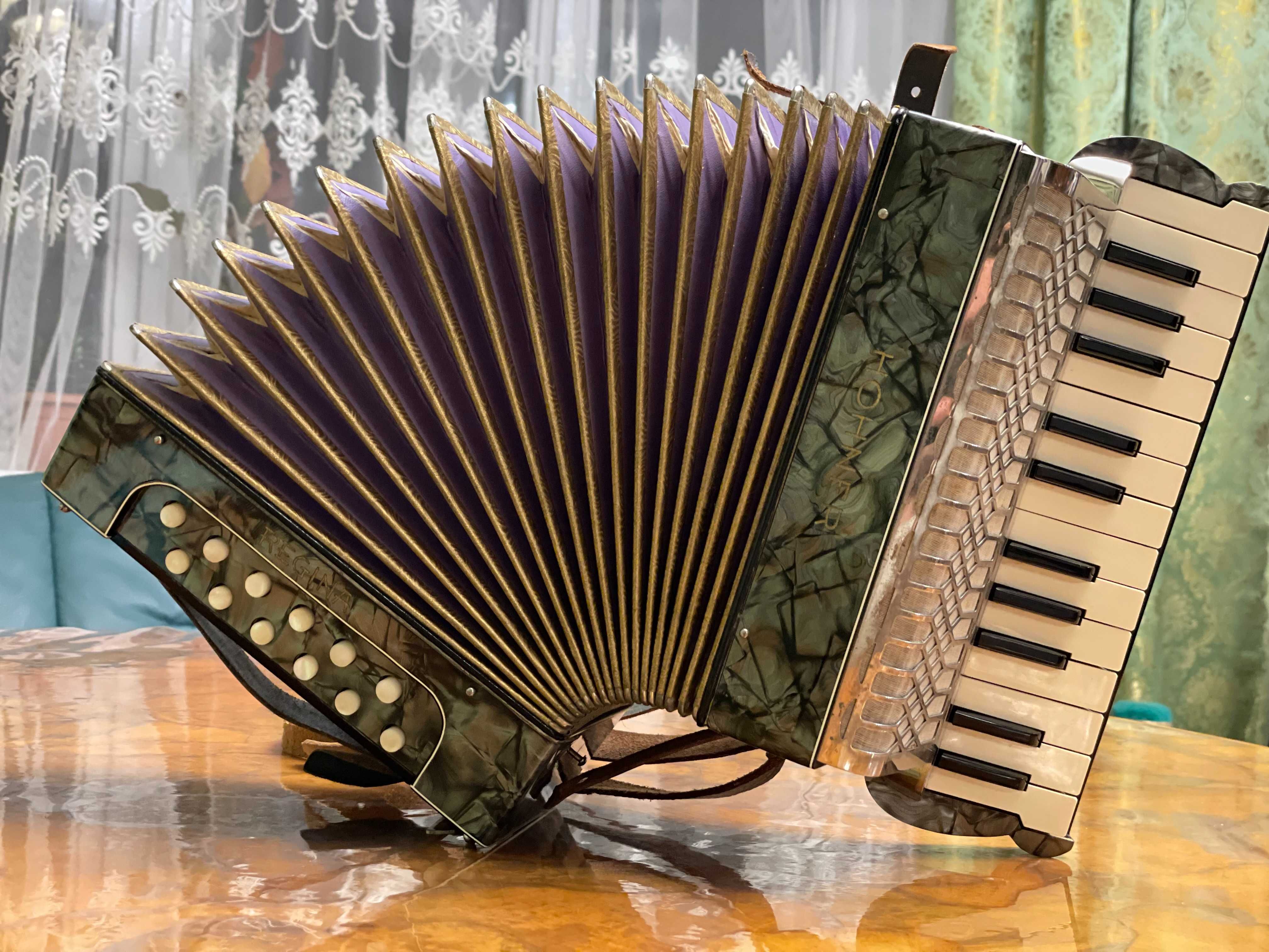 Старовинний антиквар. Більше 100 років Аккордеон Hohner Regina 1920х-р