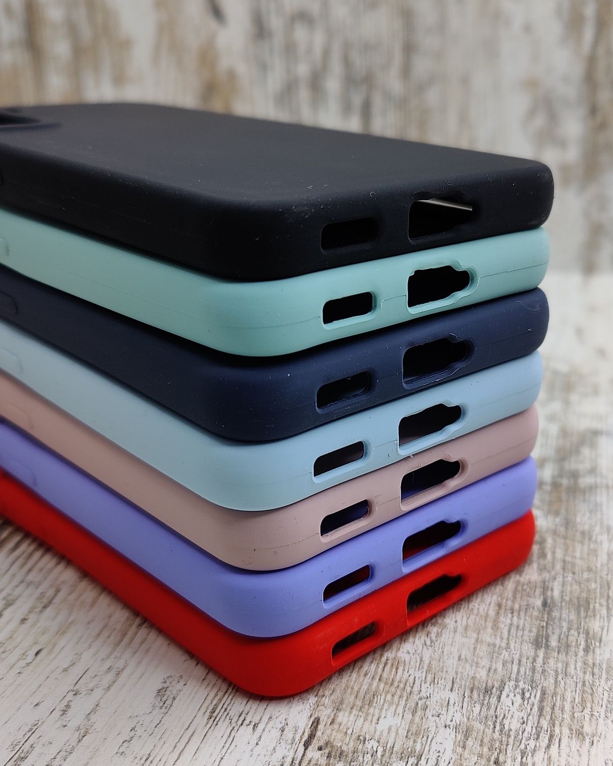 Не пачкаются! Чехол Silicone Case на Samsung S22 Софттач