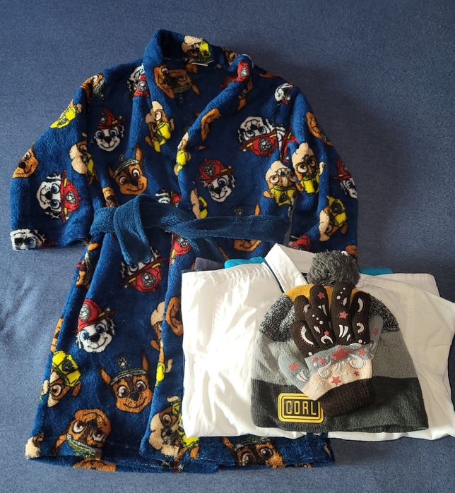 Mały zestaw ubranek dla chłopca,rozmiar  98/104, 8 szt