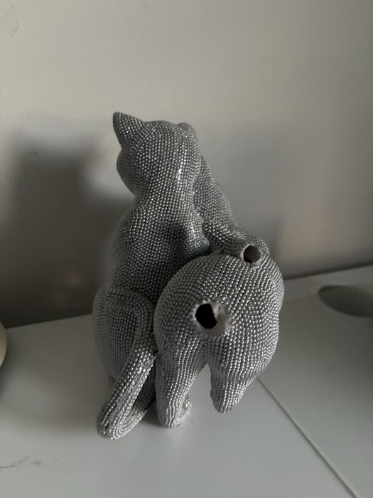 srebrna figurka kotki koty z cyrkoni