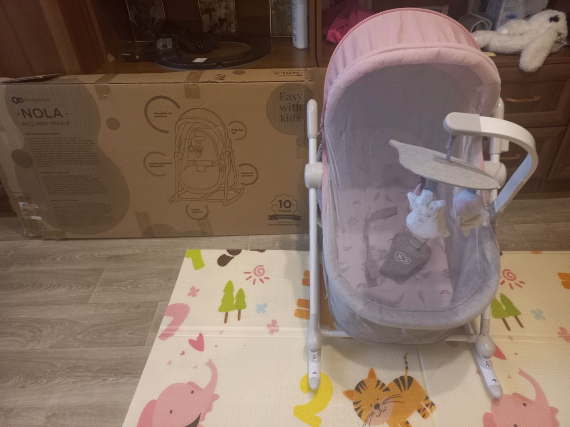 Kinderkraft Nola 5w1 -łóżeczko, kołyska, leżaczek, bujaczek, krzesełko