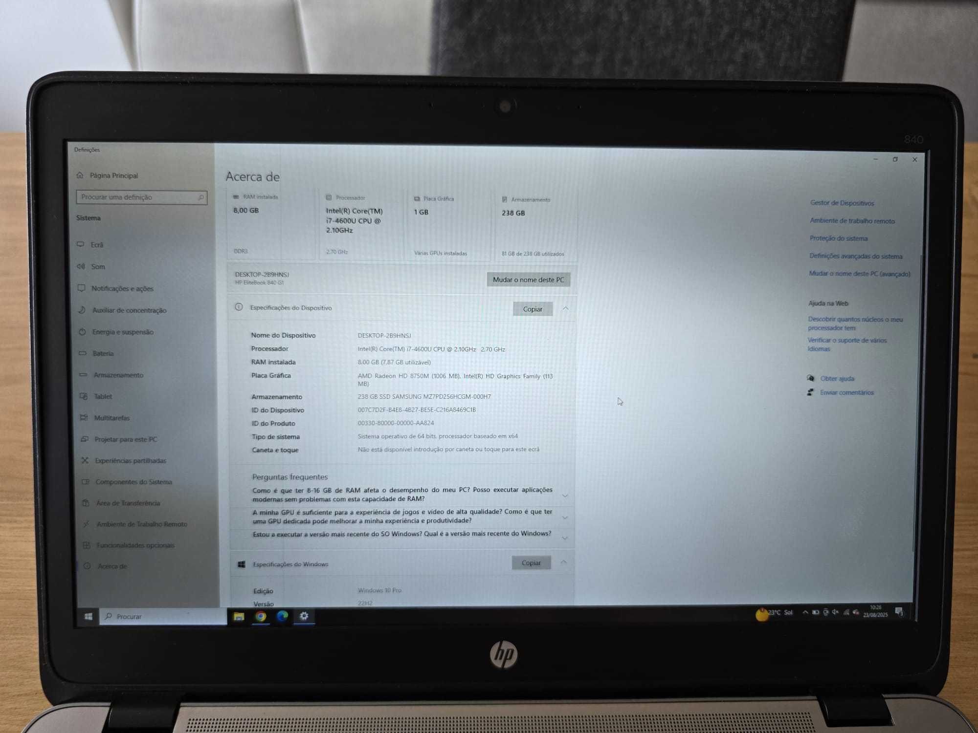 HP EliteBook 840, Core i7, 8GB RAM, 256GB SSD, 14" com Docking station