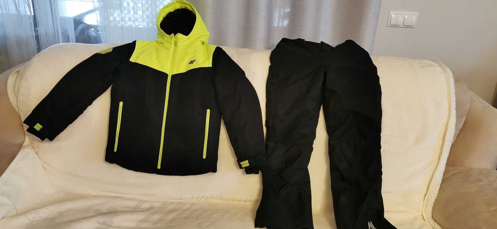 Kombinezon 4F Crivit dwuczęściowy 152 + bielizna termiczna super stan